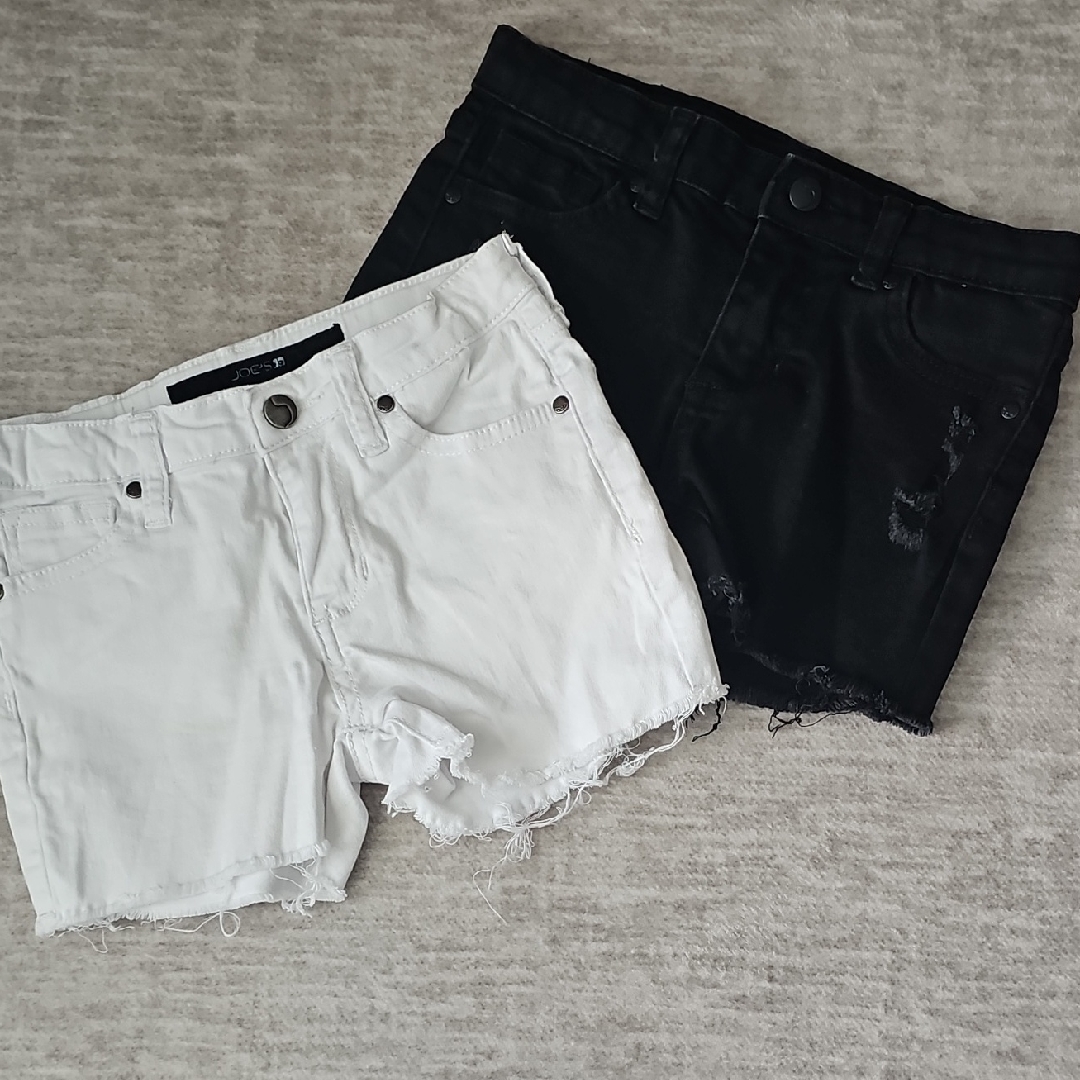 Joe's Jeans Black And White Distressed Cutoff Shorts Set
